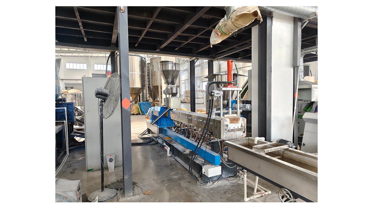 Customized Metal Separator for Granulators: A Case Study on Space-Saving Integration